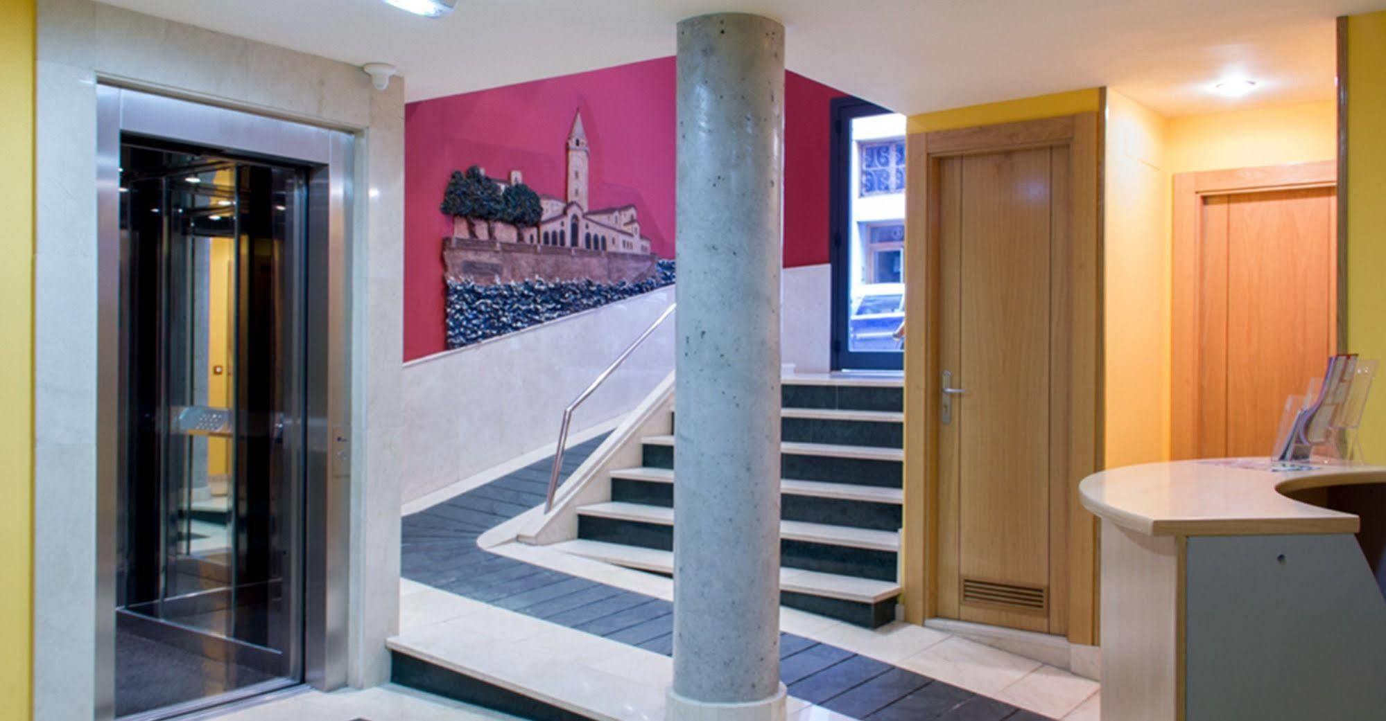 Apartamentos Cean Bermudez Gijon Luaran gambar